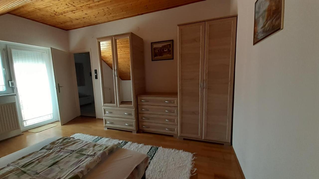 Patri Apartmanhaz 凯斯特海伊 外观 照片
