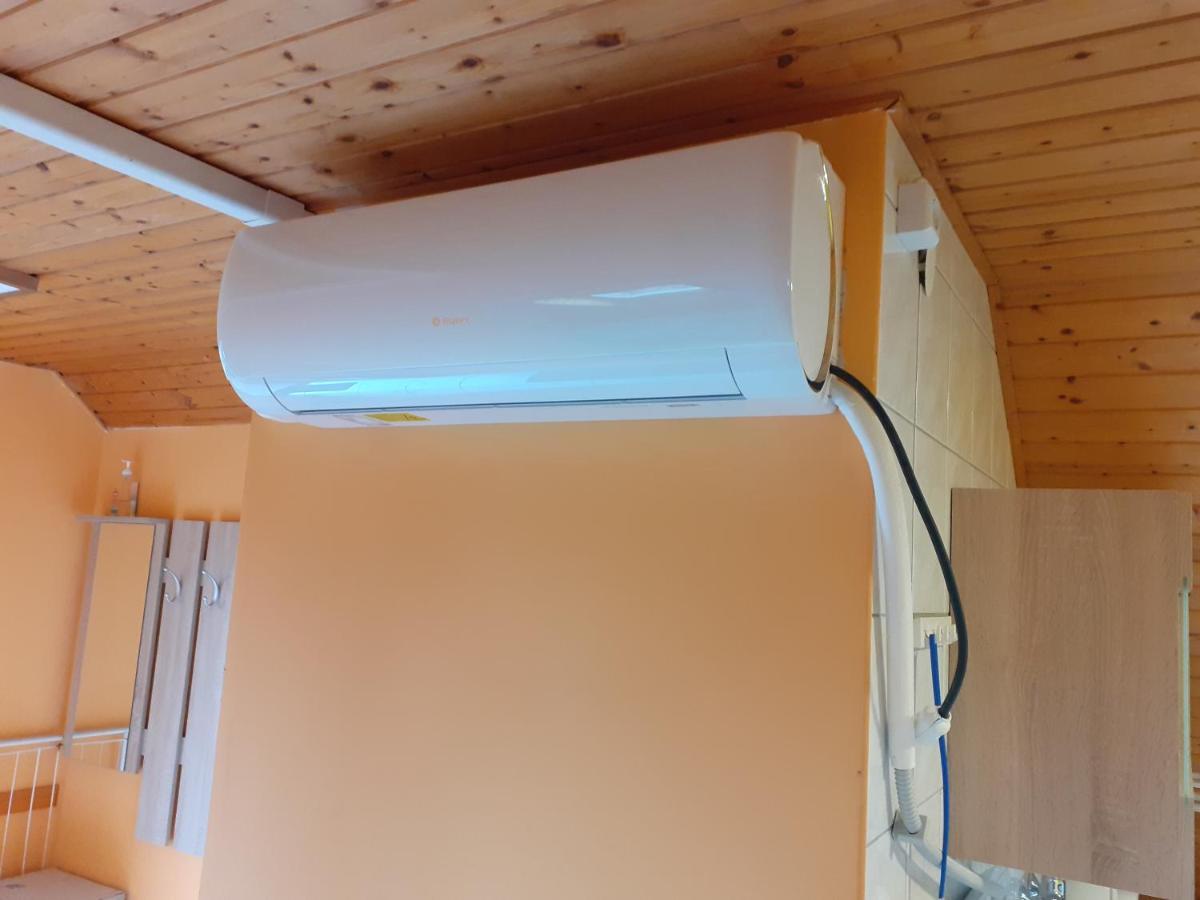 Patri Apartmanhaz 凯斯特海伊 外观 照片