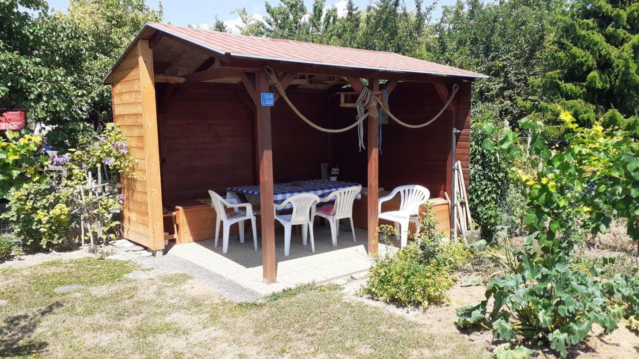 Patri Apartmanhaz 凯斯特海伊 外观 照片